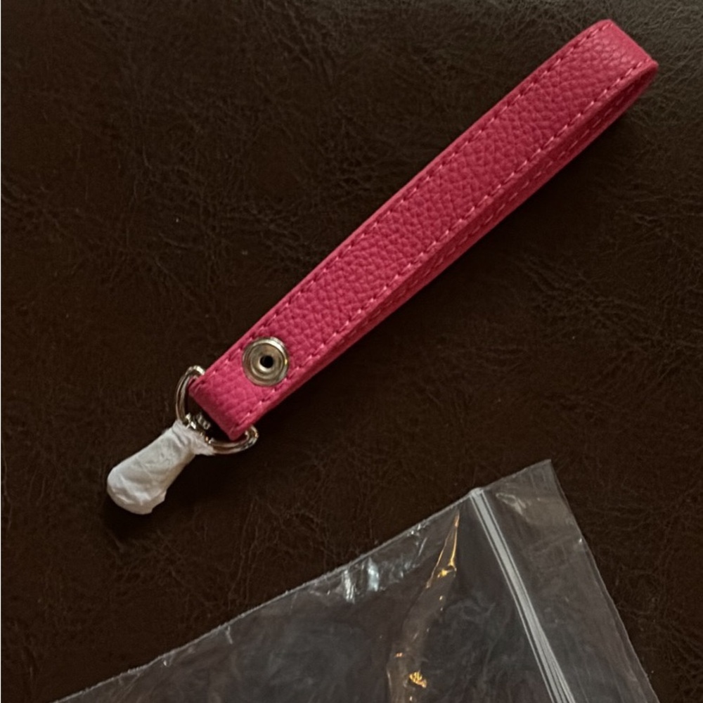 thirty-one Hot Pink Textured Wristlet Key Holder